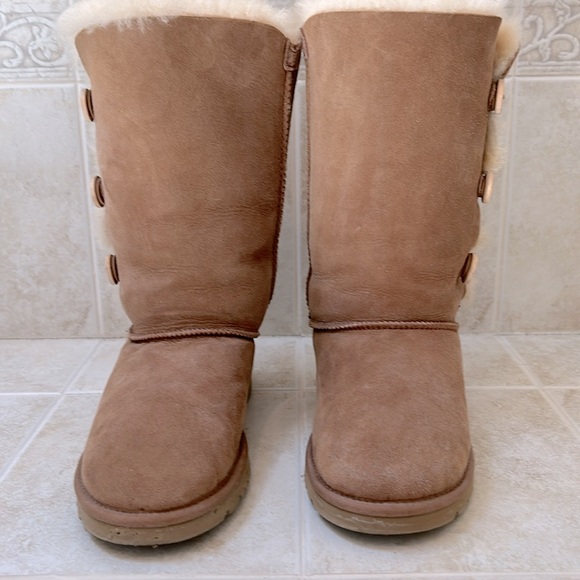 UGG Tall Bailey Button size US 6 UK 36 - Picture 4 of 8